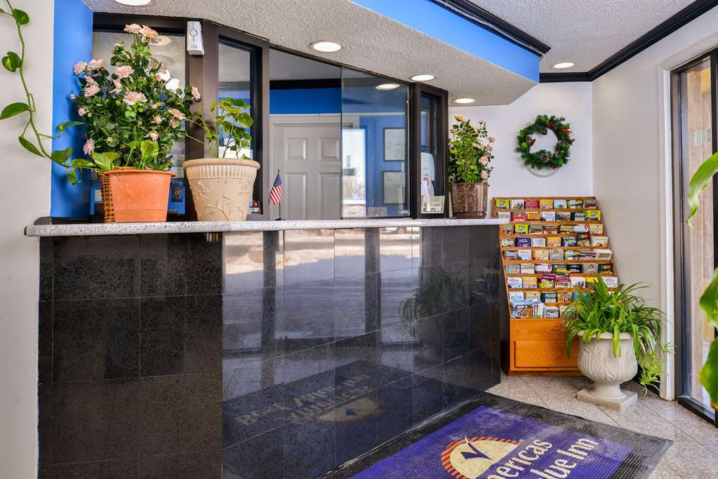 Indy Southwestern Inn-South Индианаполис Интерьер фото