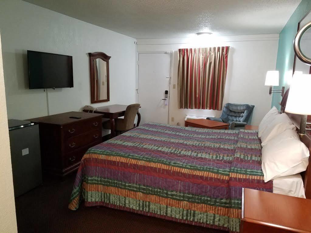 Indy Southwestern Inn-South Индианаполис Экстерьер фото